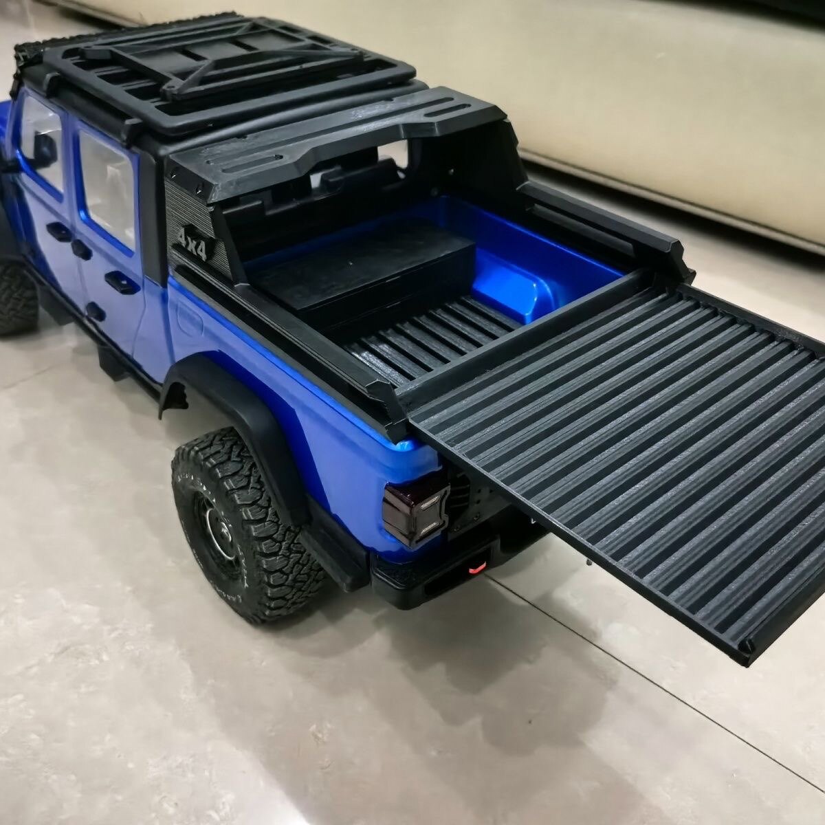 Cassone posteriore retrattile  - Hobby Zone Rc recensione e prezzo